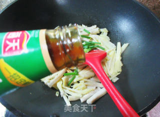 牛肚炒冬笋步骤8
