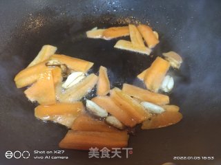 蒜香茭白菜步骤3