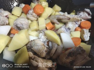 土豆鸡肉咖喱盖饭步骤3