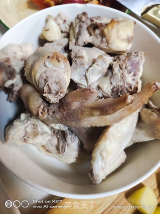 土豆鸡肉咖喱盖饭步骤2