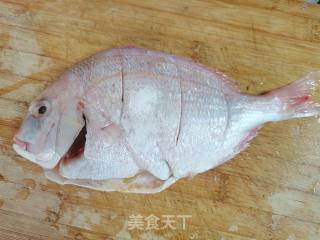 葱油红鲷鱼步骤3