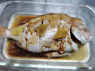葱油红鲷鱼步骤7