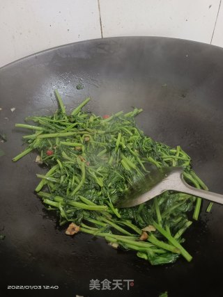 素炒豆苗步骤6