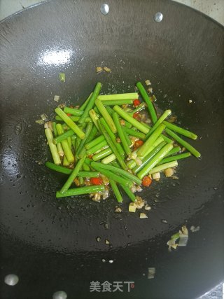 蒜苔炒香干步骤9 蒜苔炒香干步骤9