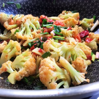 蒜苗番茄炒菜花步骤8