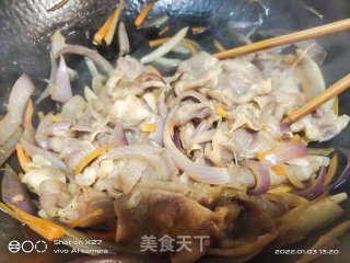 牛肉片泡菜拌饭步骤7