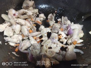 爆炒三黄鸡步骤6