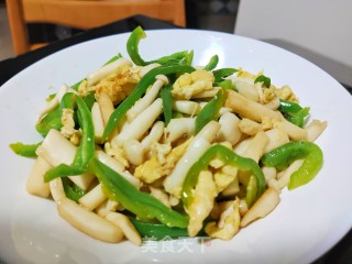 青椒白玉菇炒鸡蛋步骤13