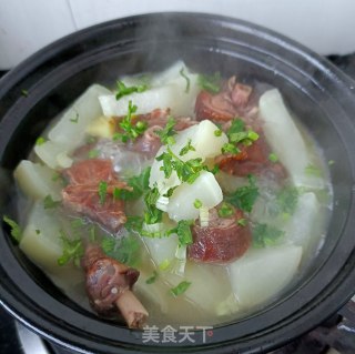 腊鸭腿萝卜煲步骤12