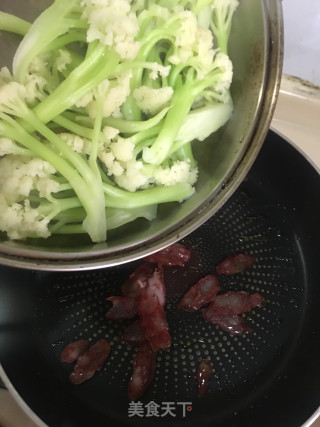 菜花炒腊肠步骤5