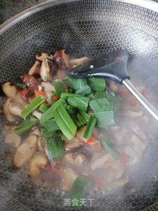 素炒香菇步骤6
