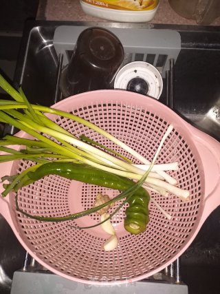 蒜香腊肠步骤2