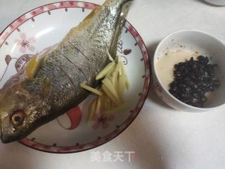 红烧小黄鱼步骤1 红烧小黄鱼步骤1