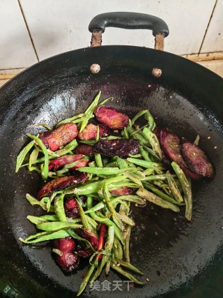 青椒炒腊肠步骤5