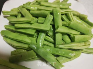 小炖肉焖豆角步骤5