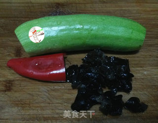 笋瓜炒咸肉步骤1