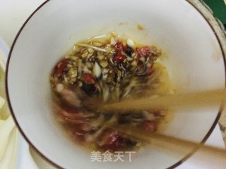 蒜蓉白菜粉丝蒸扇贝步骤4