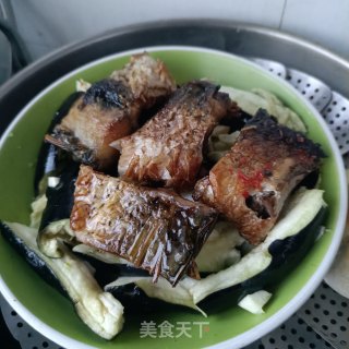 茄子蒸腊鱼步骤8