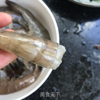糖醋虾尾步骤2