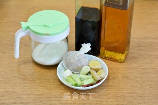 牛仔骨炖豆腐结步骤2