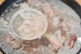 牛仔骨炖豆腐结步骤3
