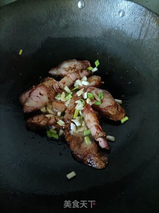 双椒炒腊肠步骤6