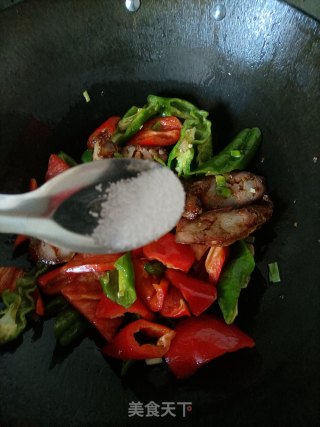 双椒炒腊肠步骤8