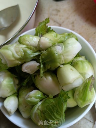 腊肠娃娃菜步骤1