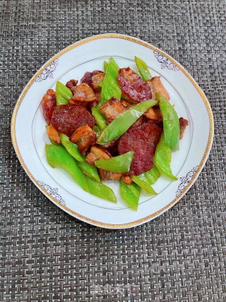 五花肉腊肠炒尖椒步骤11