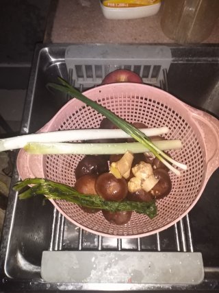 砂锅炖鸡步骤3