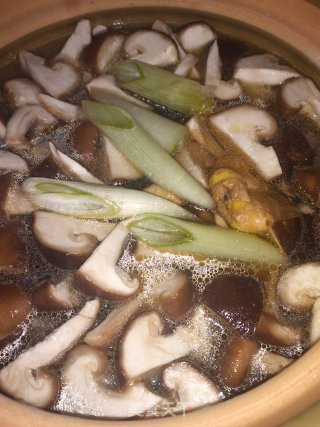 砂锅炖鸡步骤10