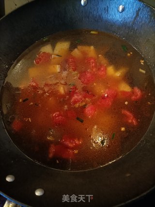 番茄土豆肥牛汤步骤11
