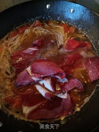 番茄土豆肥牛汤步骤13