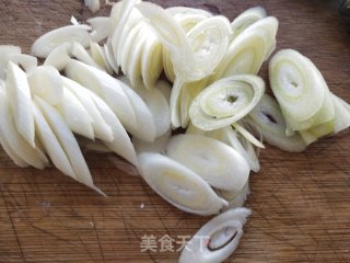 京葱炒肉丝步骤8