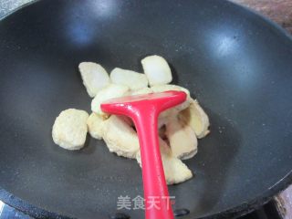 黄花菜蛋饺烧小素鸡步骤3