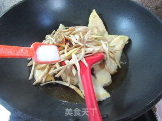 黄花菜蛋饺烧小素鸡步骤7