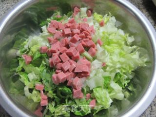 烤肠生菜炒鸡蛋步骤4