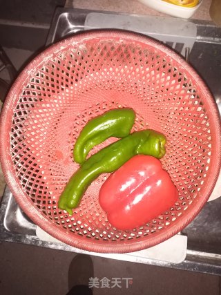 三色虾仁步骤2