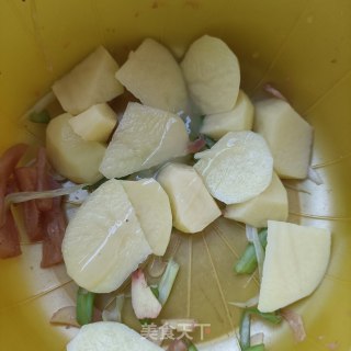 腊兔腿蒸土豆步骤5