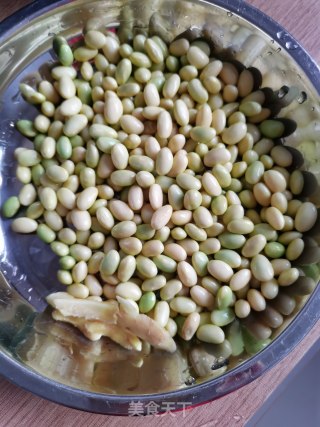 五花肉烧毛豆步骤4