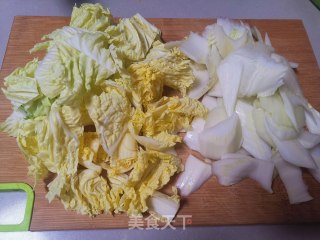 香菇木耳烧白菜步骤3