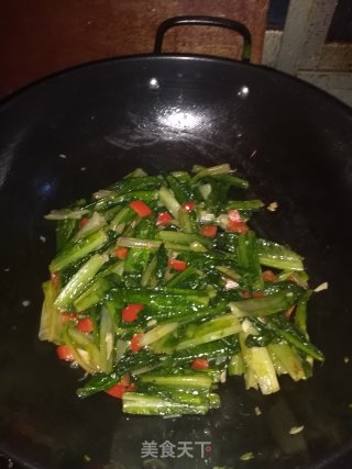 清炒莴苣叶步骤4