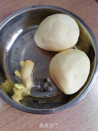 香菇土豆烧鸡肉步骤2