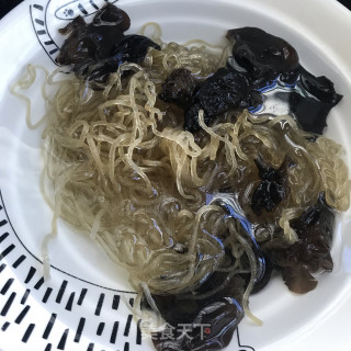 牛肉卷时蔬炖锅步骤4