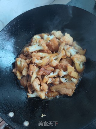 五花肉焖花菜步骤9