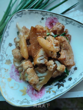 五花肉焖花菜步骤11
