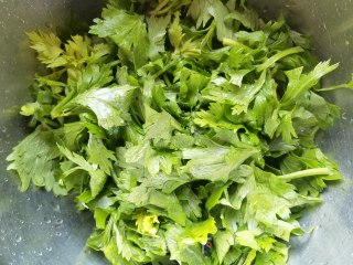 炒三色蒸菜步骤1