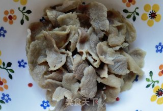白菜帮炒羊肉片步骤2