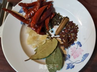 麻辣龙虾尾步骤2