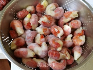 麻辣龙虾尾步骤1